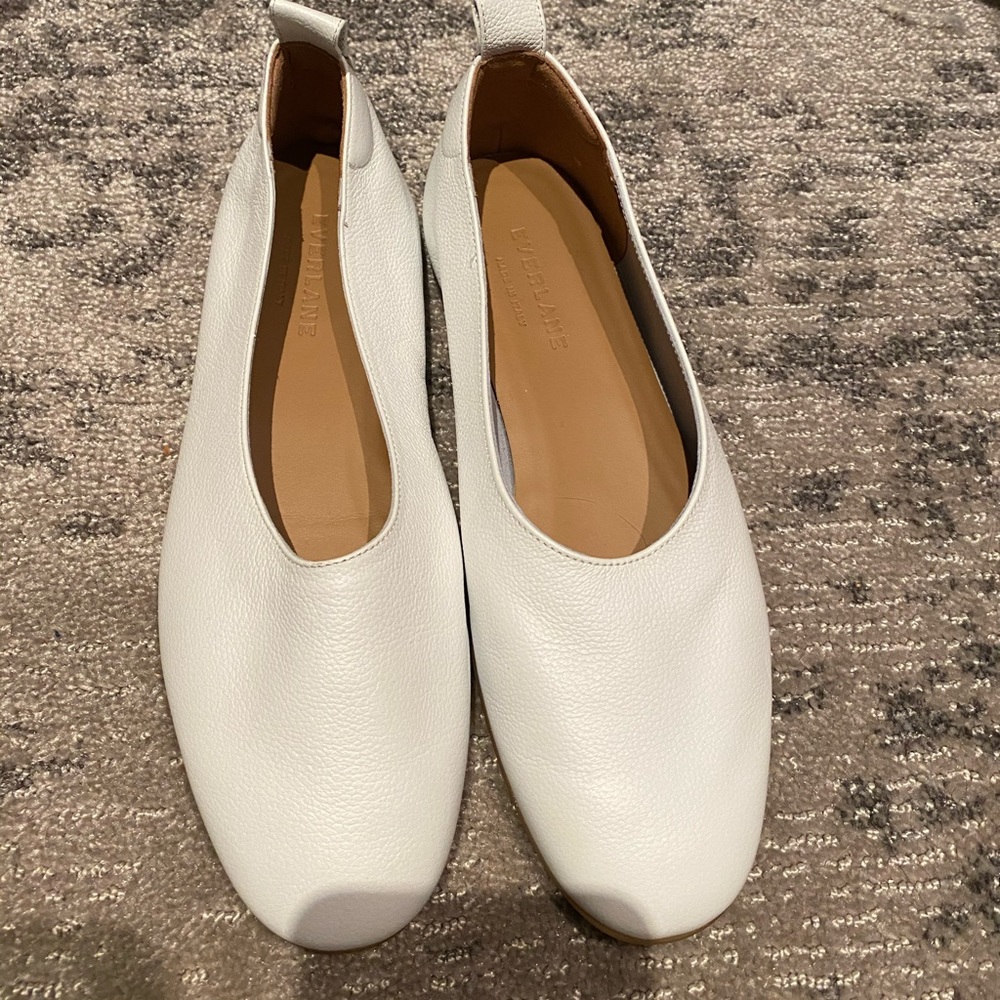 Everlane glove flat